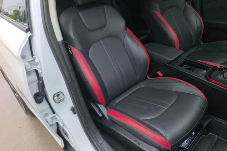 Used Dongfeng Aeolus Yixuan GS 2021 230T Automatic Star-Chasing Edition Right Front Seat