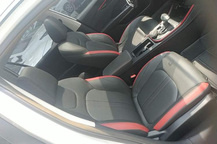 Used Dongfeng Aeolus Yixuan GS 2021 230T Automatic Star-Chasing Edition Right Front Seat