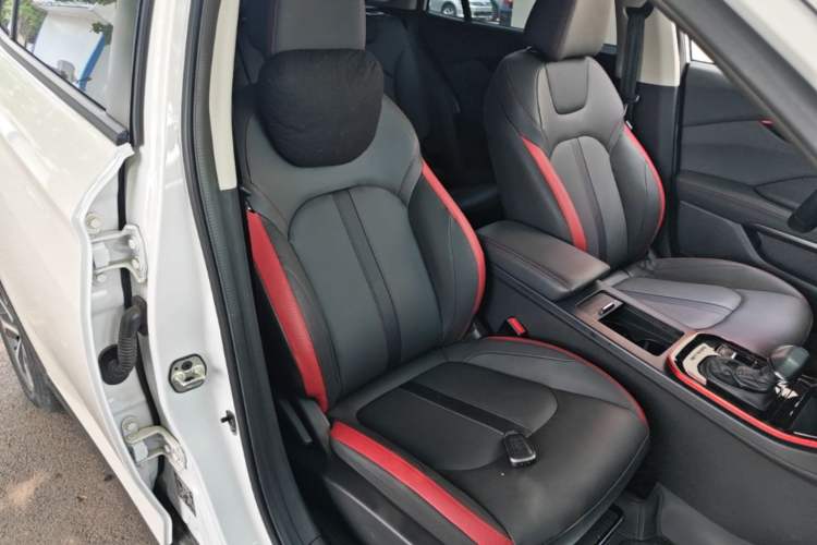 Used Dongfeng Aeolus Yixuan GS 2021 230T Automatic Star-Chasing Edition Right Front Seat