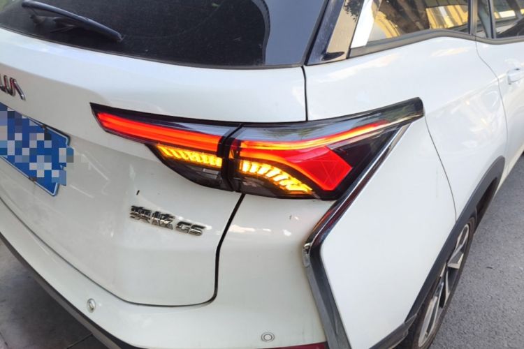 Used Dongfeng Aeolus Yixuan GS 2021 230T Automatic Star-Chasing Edition Right Rear Taillight