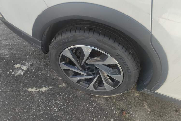 Used Dongfeng Aeolus Yixuan GS 2021 230T Automatic Star-Chasing Edition Right Rear Wheel Hub
