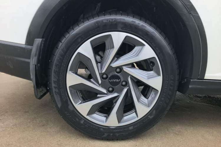 Used Dongfeng Aeolus Yixuan GS 2021 230T Automatic Star-Chasing Edition Right Rear Wheel Hub