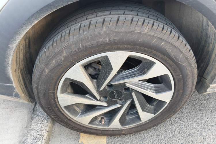 Used Dongfeng Aeolus Yixuan GS 2021 230T Automatic Star-Chasing Edition Right Rear Wheel Hub