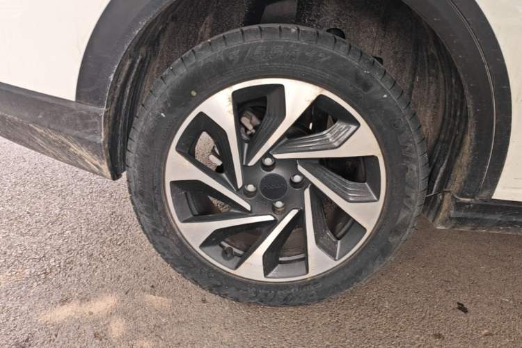 Used Dongfeng Aeolus Yixuan GS 2021 230T Automatic Star-Chasing Edition Right Rear Wheel Hub