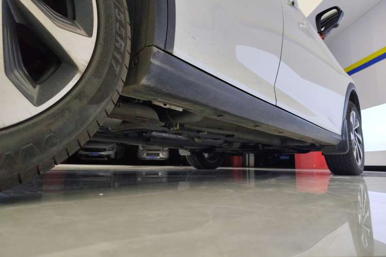 Used Dongfeng Aeolus Yixuan GS 2021 230T Automatic Star-Chasing Edition Right Side Sill