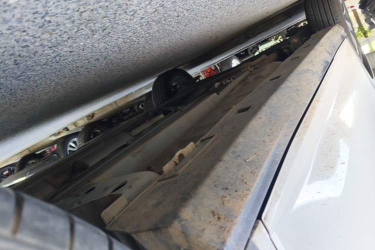 Used Dongfeng Aeolus Yixuan GS 2021 230T Automatic Star-Chasing Edition Right Side Sill