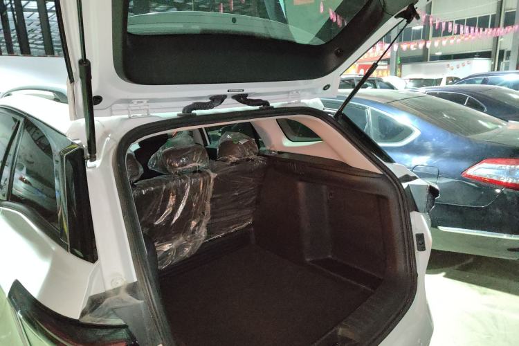 Used Dongfeng Aeolus Yixuan GS 2021 230T Automatic Star-Chasing Edition Trunk