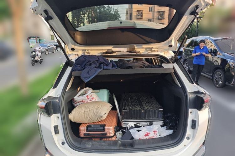 Used Dongfeng Aeolus Yixuan GS 2021 230T Automatic Star-Chasing Edition Trunk