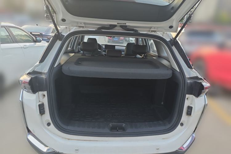 Used Dongfeng Aeolus Yixuan GS 2021 230T Automatic Star-Chasing Edition Trunk