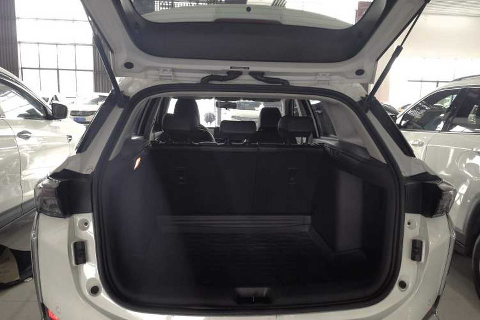 Used Dongfeng Aeolus Yixuan GS 2021 230T Automatic Star-Chasing Edition Trunk