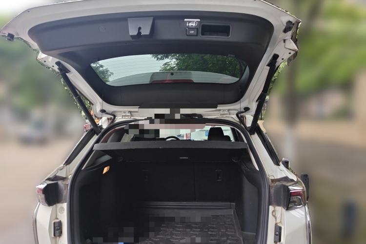 Used Dongfeng Aeolus Yixuan GS 2021 230T Automatic Star-Chasing Edition Trunk
