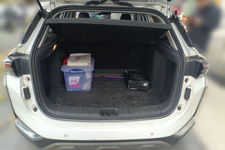 Used Dongfeng Aeolus Yixuan GS 2021 230T Automatic Star-Chasing Edition Trunk