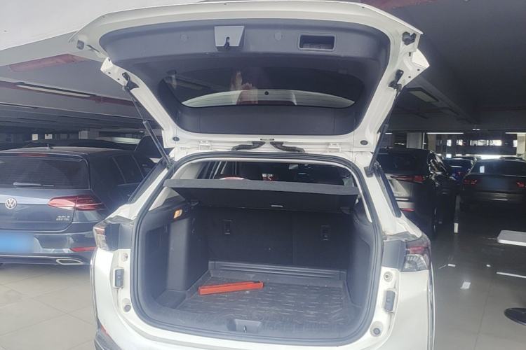 Used Dongfeng Aeolus Yixuan GS 2021 230T Automatic Star-Chasing Edition Trunk
