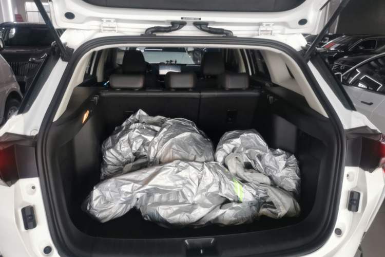 Used Dongfeng Aeolus Yixuan GS 2021 230T Automatic Star-Chasing Edition Trunk