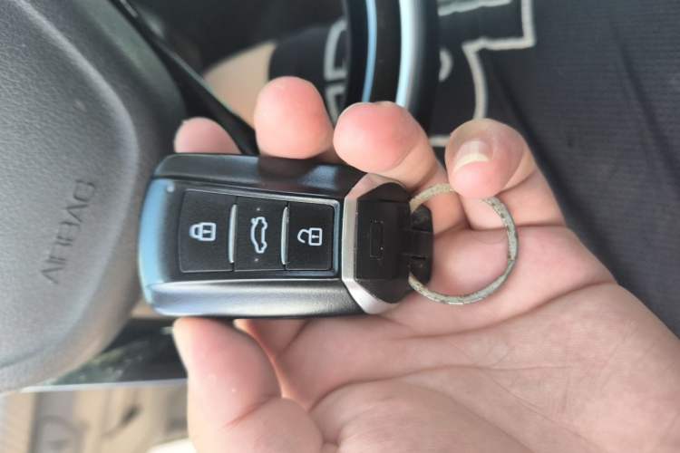 Used Dongfeng Aeolus Yixuan GS 2021 230T Automatic Chasing the Moon Edition Vehicle Key