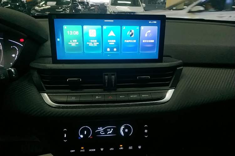 Used Dongfeng Aeolus Yixuan GS 2021 230T Automatic Zuiyao Wushu Edition Audio And AC Panel