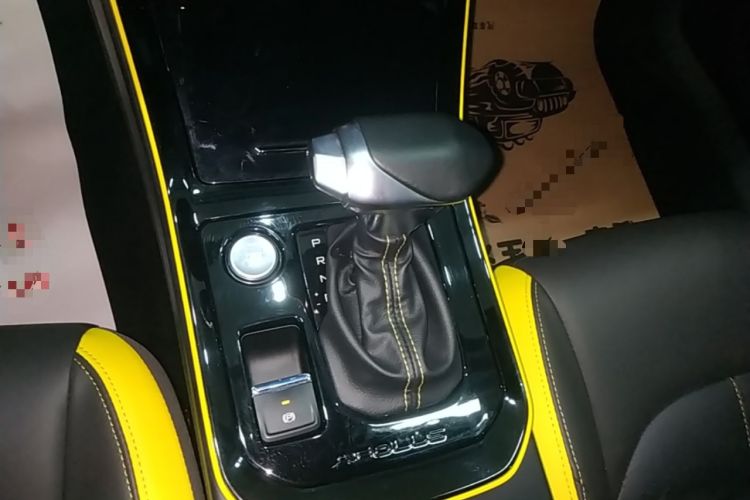 Used Dongfeng Aeolus Yixuan GS 2021 230T Automatic Zuiyao Wushu Edition Gear Lever