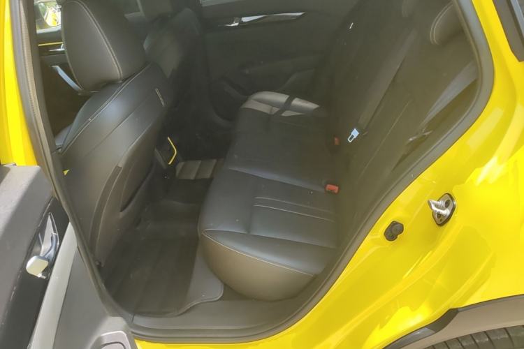 Used Dongfeng Aeolus Yixuan GS 2021 230T Automatic Zuiyao Wushu Edition Left Rear Seat