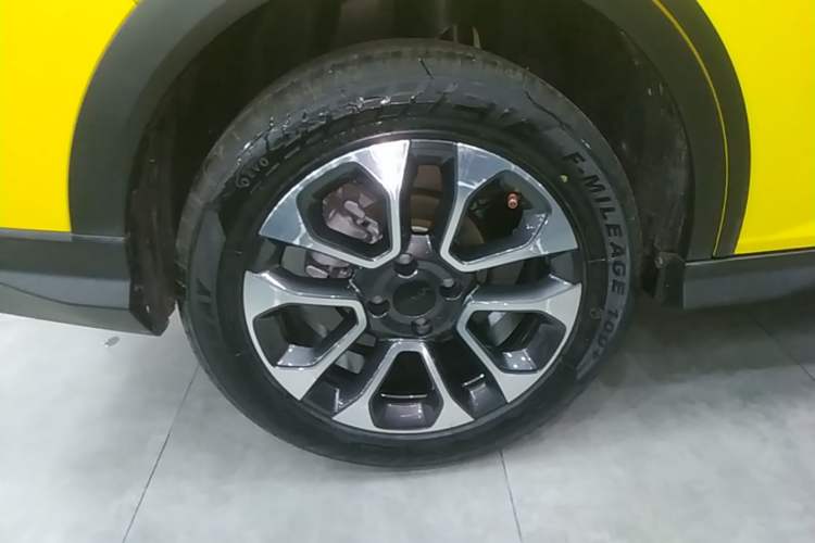 Used Dongfeng Aeolus Yixuan GS 2021 230T Automatic Zuiyao Wushu Edition Right Rear Wheel Hub