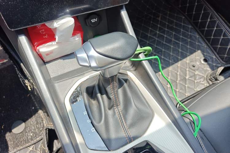 Used Dongfeng Aeolus Yixuan GS 2023 Mach Edition 1.5L Automatic Wealth Creation Version Gear Lever