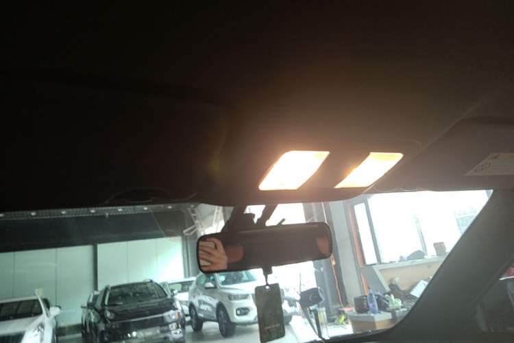 Used Dongfeng Aeolus Yixuan GS 2023 Mach Edition 1.5T Automatic LeKu Version Headliner