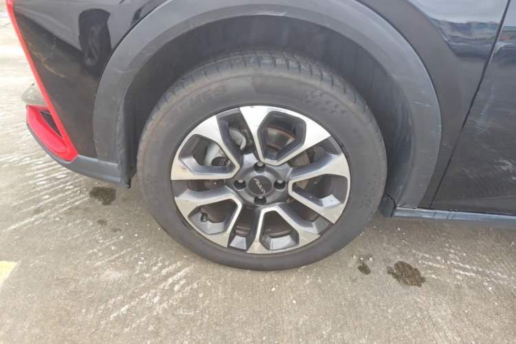 Used Dongfeng Aeolus Yixuan GS 2023 Mach Edition 1.5L Automatic Wealth Creation Version Left Front Wheel Hub