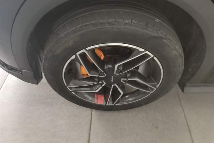 Used Dongfeng Aeolus Yixuan GS 2023 Mach Edition 1.5T Automatic LeKu Version Left Front Wheel Hub