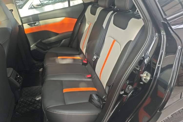 Used Dongfeng Aeolus Yixuan GS 2023 Mach Edition 1.5L Automatic Wealth Creation Version Left Rear Seat