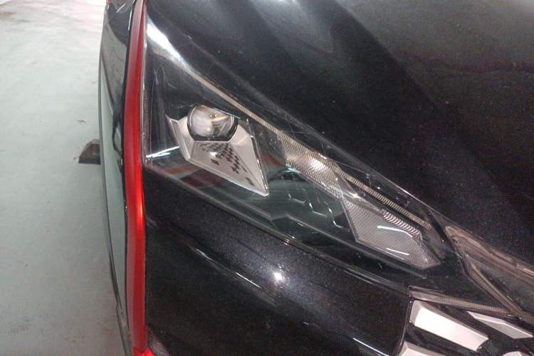 Used Dongfeng Aeolus Yixuan GS 2023 Mach Edition 1.5L Automatic Wealth Creation Version Right Front Headlight