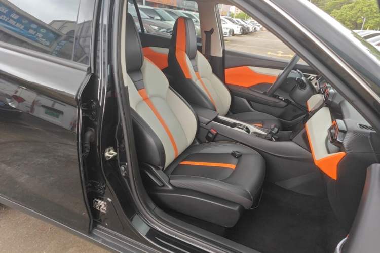 Used Dongfeng Aeolus Yixuan GS 2023 Mach Edition 1.5L Automatic Wealth Creation Version Right Front Seat