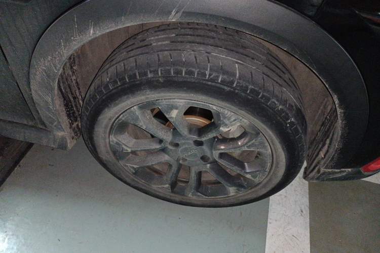 Used Dongfeng Aeolus Yixuan GS 2023 Mach Edition 1.5L Automatic Wealth Creation Version Right Front Wheel Hub