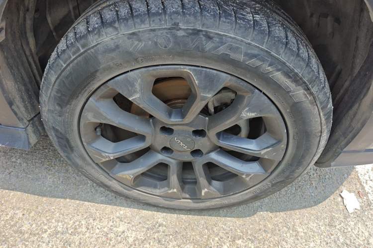 Used Dongfeng Aeolus Yixuan GS 2023 Mach Edition 1.5L Automatic Wealth Creation Version Right Front Wheel Hub