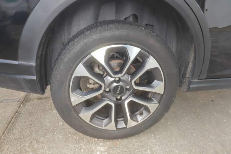 Used Dongfeng Aeolus Yixuan GS 2023 Mach Edition 1.5L Automatic Wealth Creation Version Right Rear Wheel Hub