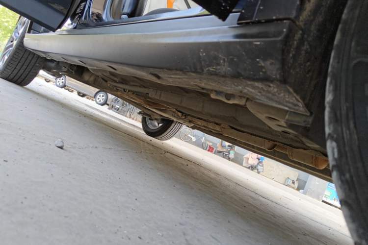 Used Dongfeng Aeolus Yixuan GS 2023 Mach Edition 1.5L Automatic Wealth Creation Version Right Side Sill