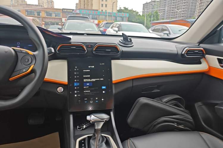 Used Dongfeng Aeolus Yixuan GS 2023 Mach Edition 1.5L Automatic Wealth Creation Version Audio And AC Panel