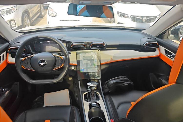 Used Dongfeng Aeolus Yixuan GS 2023 Mach Edition 1.5L Automatic Wealth Creation Version Center Console