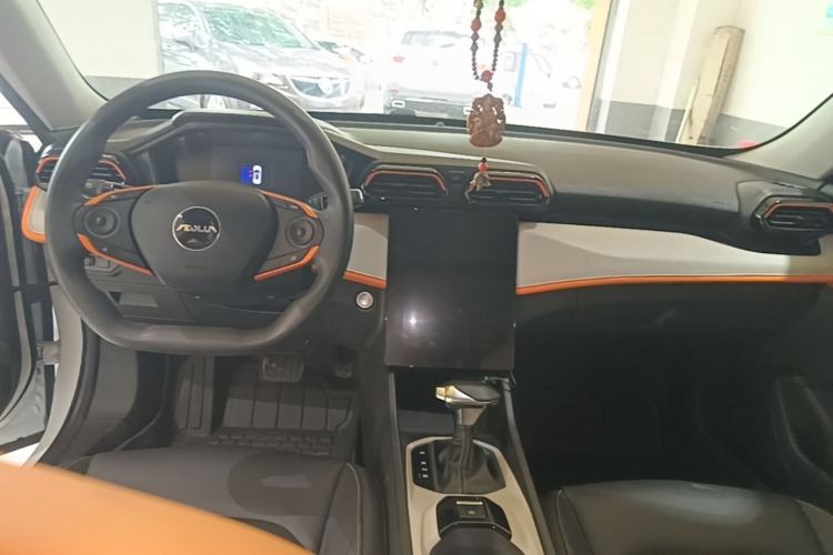 Used Dongfeng Aeolus Yixuan GS 2023 Mach Edition 1.5L Automatic Wealth Creation Version Center Console