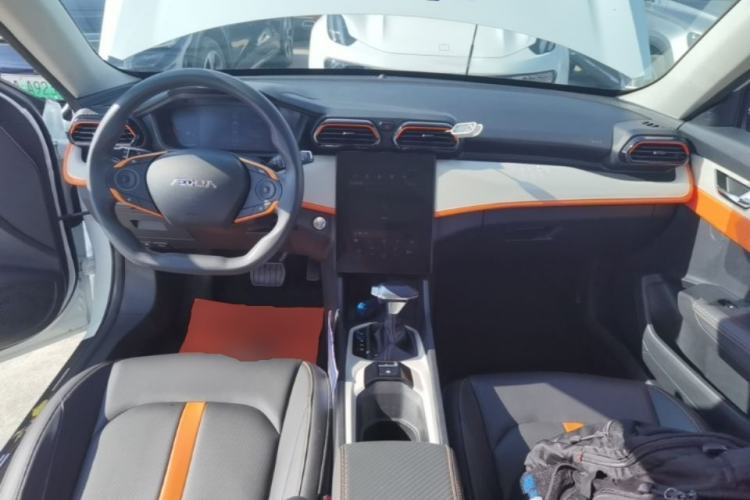 Used Dongfeng Aeolus Yixuan GS 2023 Mach Edition 1.5L Automatic Wealth Creation Version Center Console