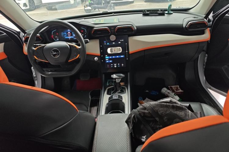Used Dongfeng Aeolus Yixuan GS 2023 Mach Edition 1.5L Automatic Wealth Creation Version Center Console