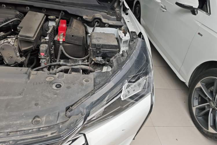 Used Dongfeng Aeolus Yixuan GS 2023 Mach Edition 1.5L Automatic Wealth Creation Version Engine Bay Left