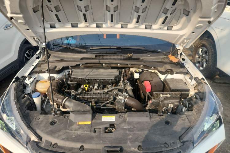 Used Dongfeng Aeolus Yixuan GS 2023 Mach Edition 1.5T Automatic LeKu Version Engine Bay