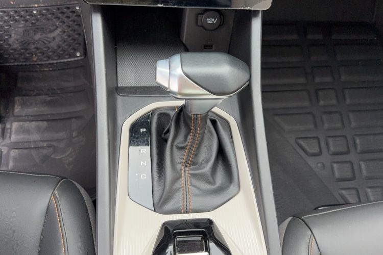 Used Dongfeng Aeolus Yixuan GS 2023 Mach Edition 1.5L Automatic Wealth Creation Version Gear Lever