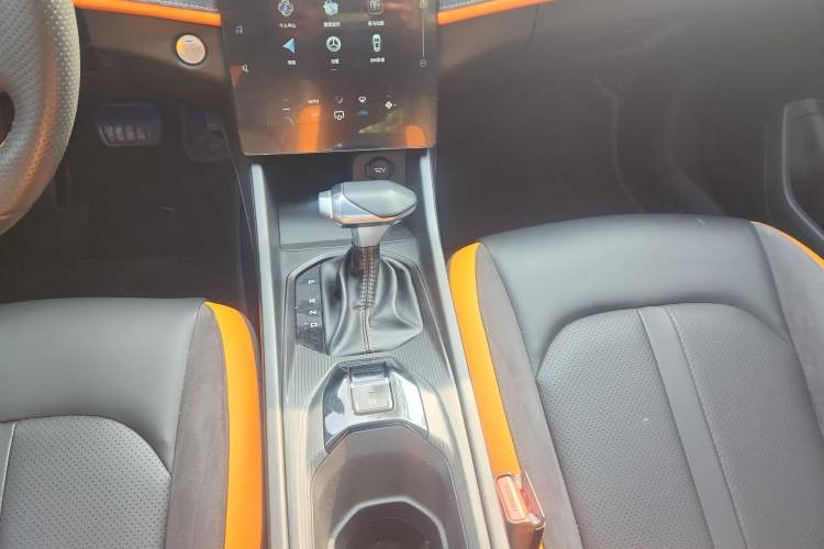 Used Dongfeng Aeolus Yixuan GS 2023 Mach Edition 1.5T Automatic LeKu Version Gear Lever