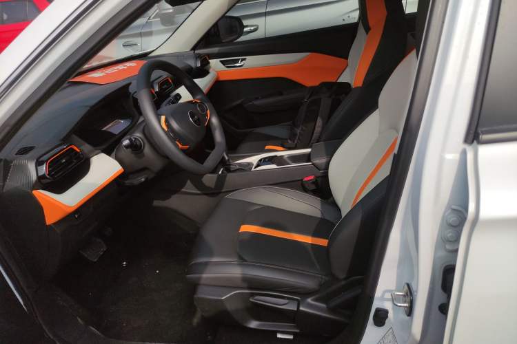 Used Dongfeng Aeolus Yixuan GS 2023 Mach Edition 1.5L Automatic Wealth Creation Version Left Front Seat
