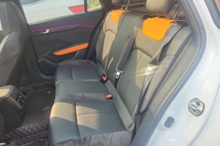 Used Dongfeng Aeolus Yixuan GS 2023 Mach Edition 1.5T Automatic LeKu Version Left Rear Seat