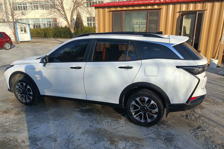 Used Dongfeng Aeolus Yixuan GS 2023 Mach Edition 1.5L Automatic Wealth Creation Version Left Side