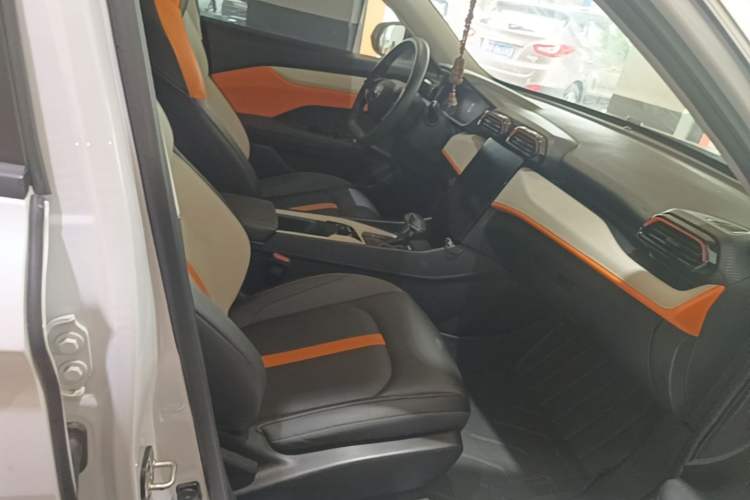 Used Dongfeng Aeolus Yixuan GS 2023 Mach Edition 1.5L Automatic Wealth Creation Version Right Front Seat