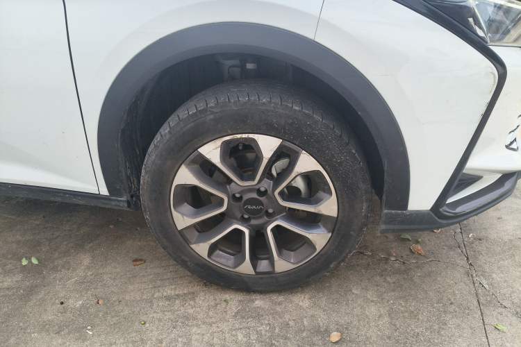 Used Dongfeng Aeolus Yixuan GS 2023 Mach Edition 1.5L Automatic Wealth Creation Version Right Front Wheel Hub