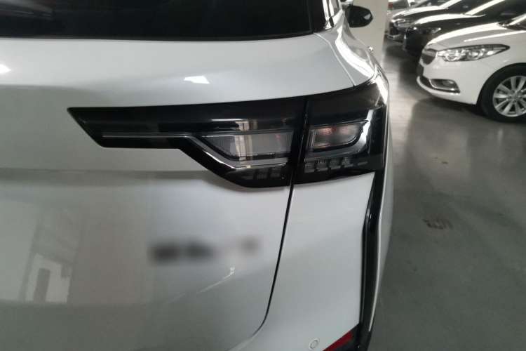 Used Dongfeng Aeolus Yixuan GS 2023 Mach Edition 1.5L Automatic Wealth Creation Version Right Rear Taillight