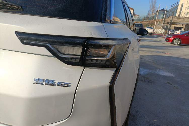 Used Dongfeng Aeolus Yixuan GS 2023 Mach Edition 1.5L Automatic Wealth Creation Version Right Rear Taillight